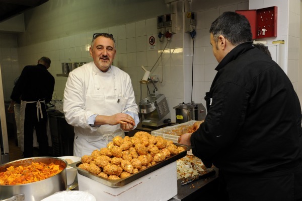 In bocca al lupo